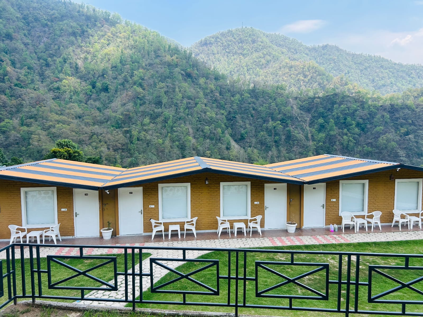 Valley View Room